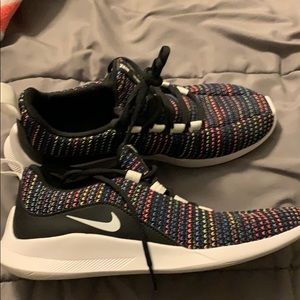 Brand new Nike’s kids 6 but fit women’s 7.5